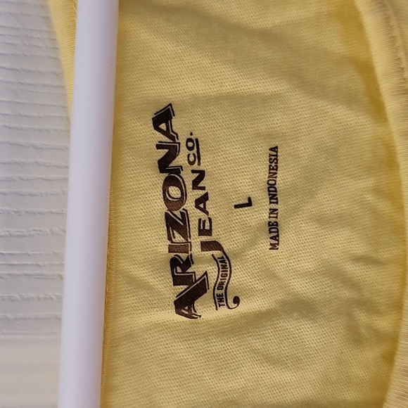 Kitty tee - Picture 2 of 5